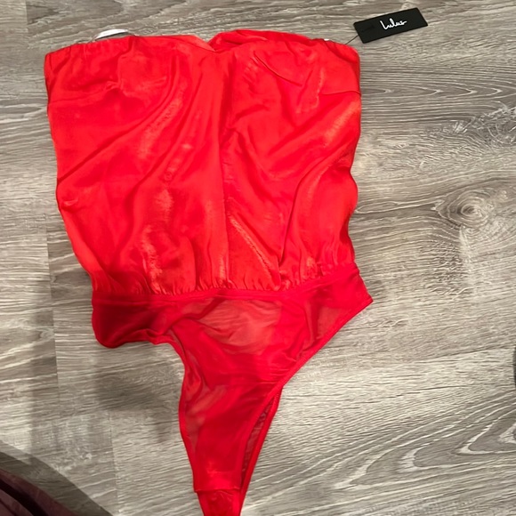 Lulus Tops - NWT Lulu's Bodysuit - Medium